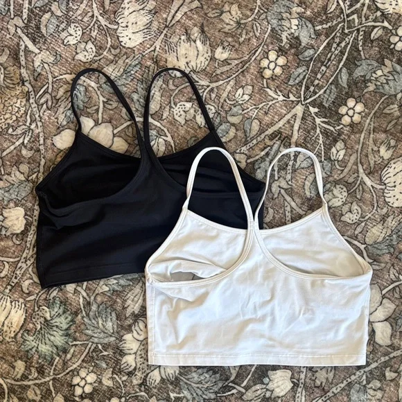 X2 crop tops/sport bras - Picture 2 of 2